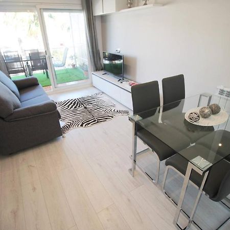 Family Deluxe Apartment Beach Castelldefels Esterno foto