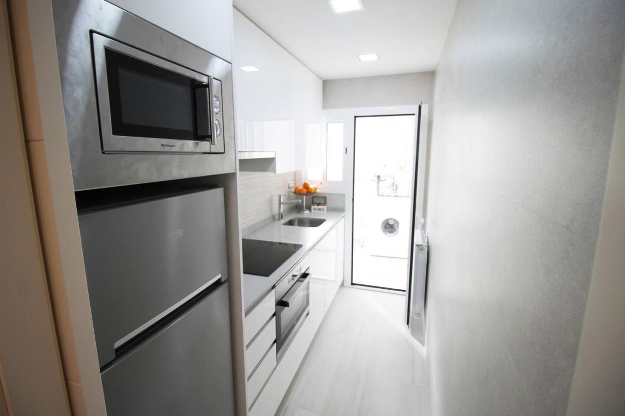Family Deluxe Apartment Beach Castelldefels Esterno foto