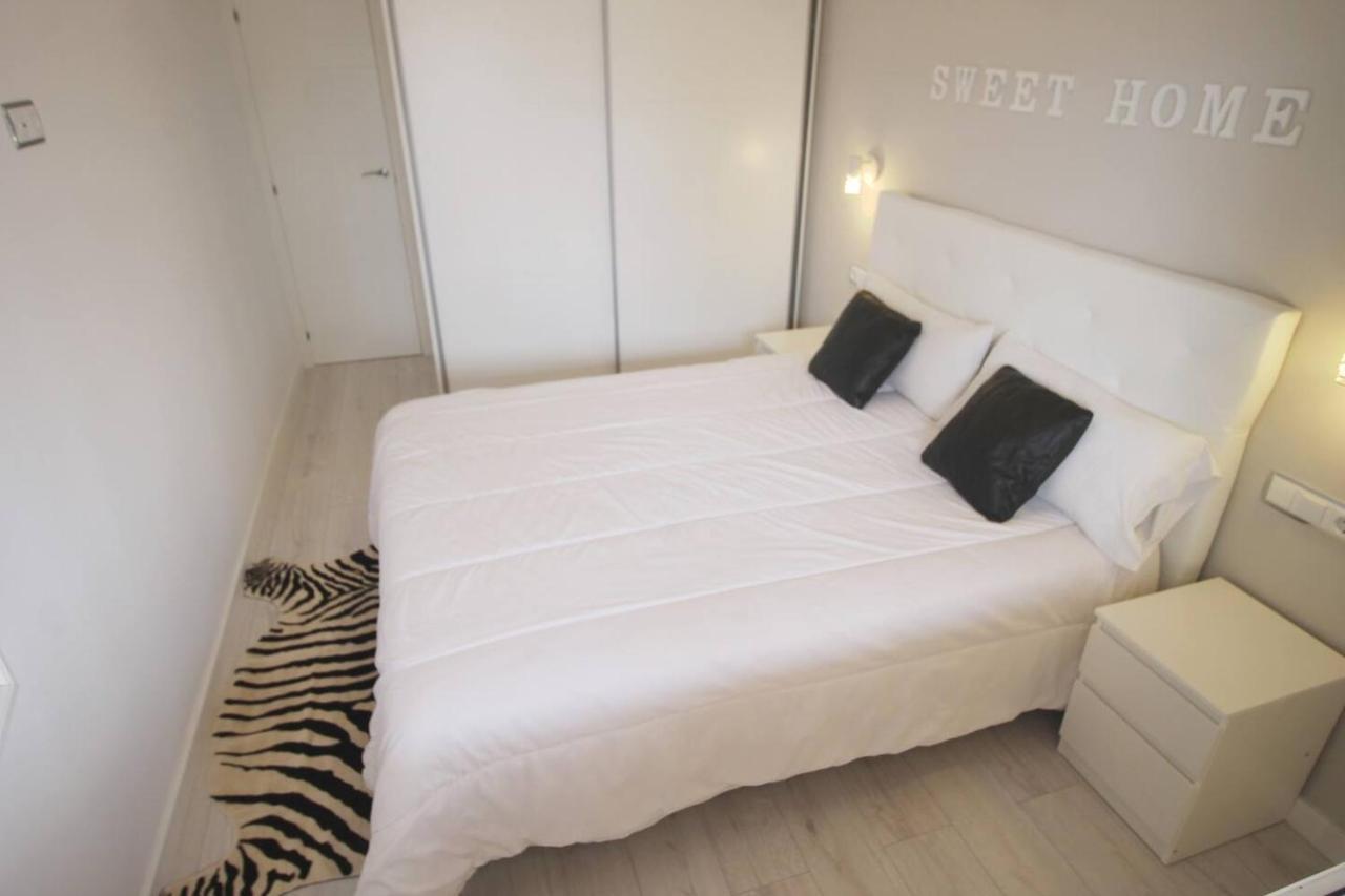 Family Deluxe Apartment Beach Castelldefels Esterno foto