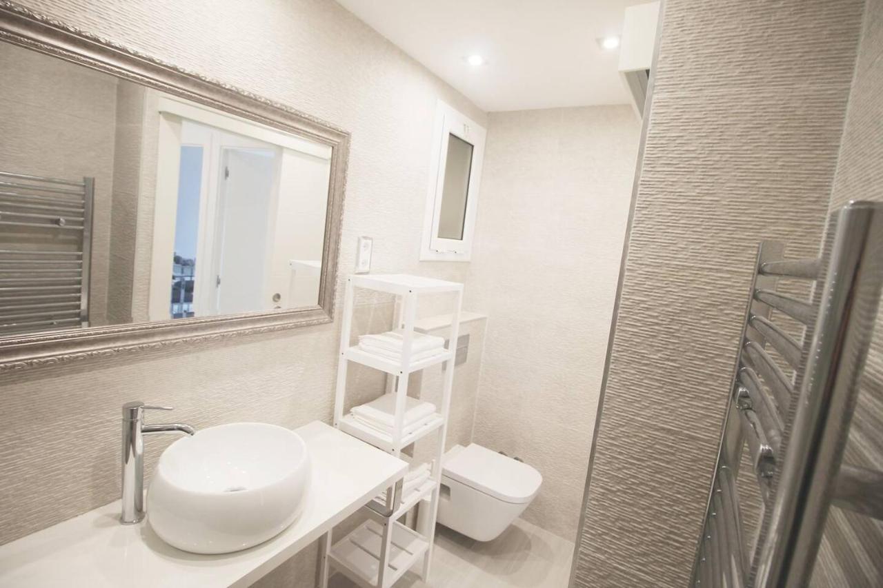 Family Deluxe Apartment Beach Castelldefels Esterno foto