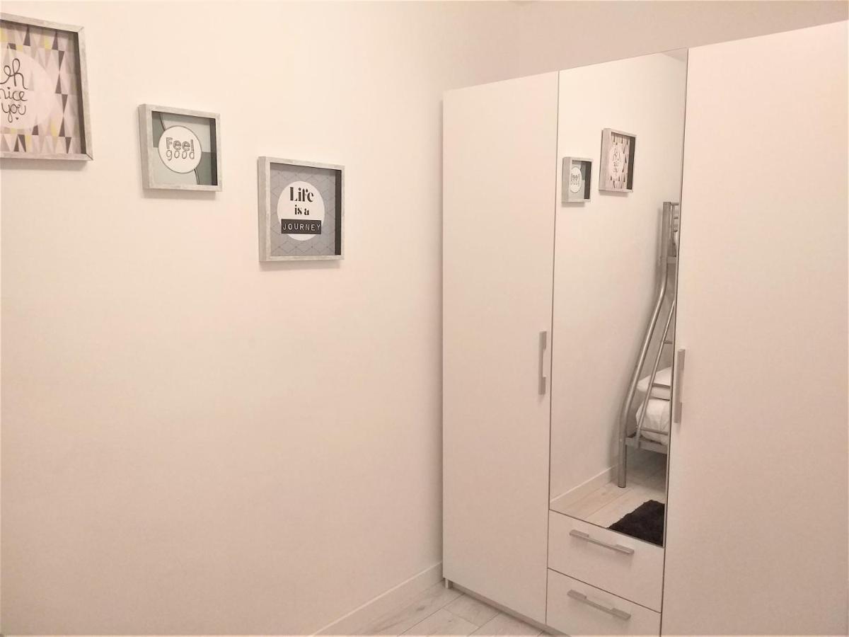 Family Deluxe Apartment Beach Castelldefels Esterno foto