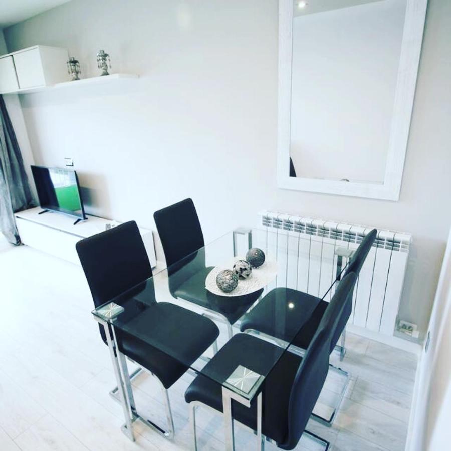 Family Deluxe Apartment Beach Castelldefels Esterno foto